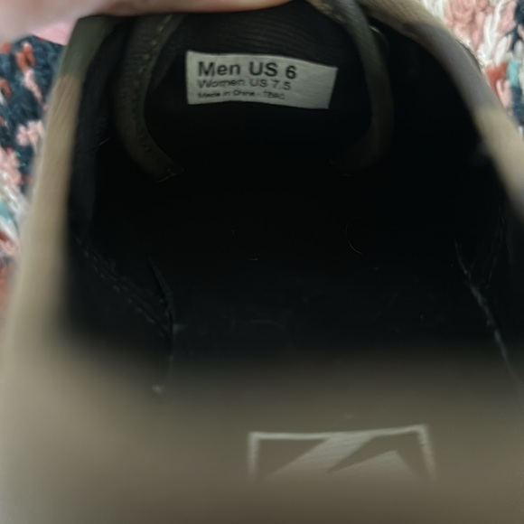 Camo Vans - Picture 4 of 5